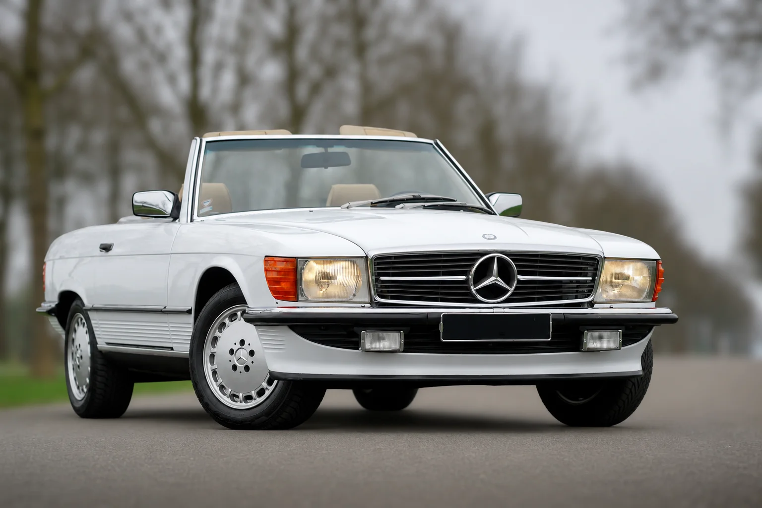 Classic Wedding Rental Car Naples FL | Mercedes Benz SL 450 Front View Wedding rental car Naples Florida vintage Mercedes Benz SL 450 convertible front view for wedding day self drive rental