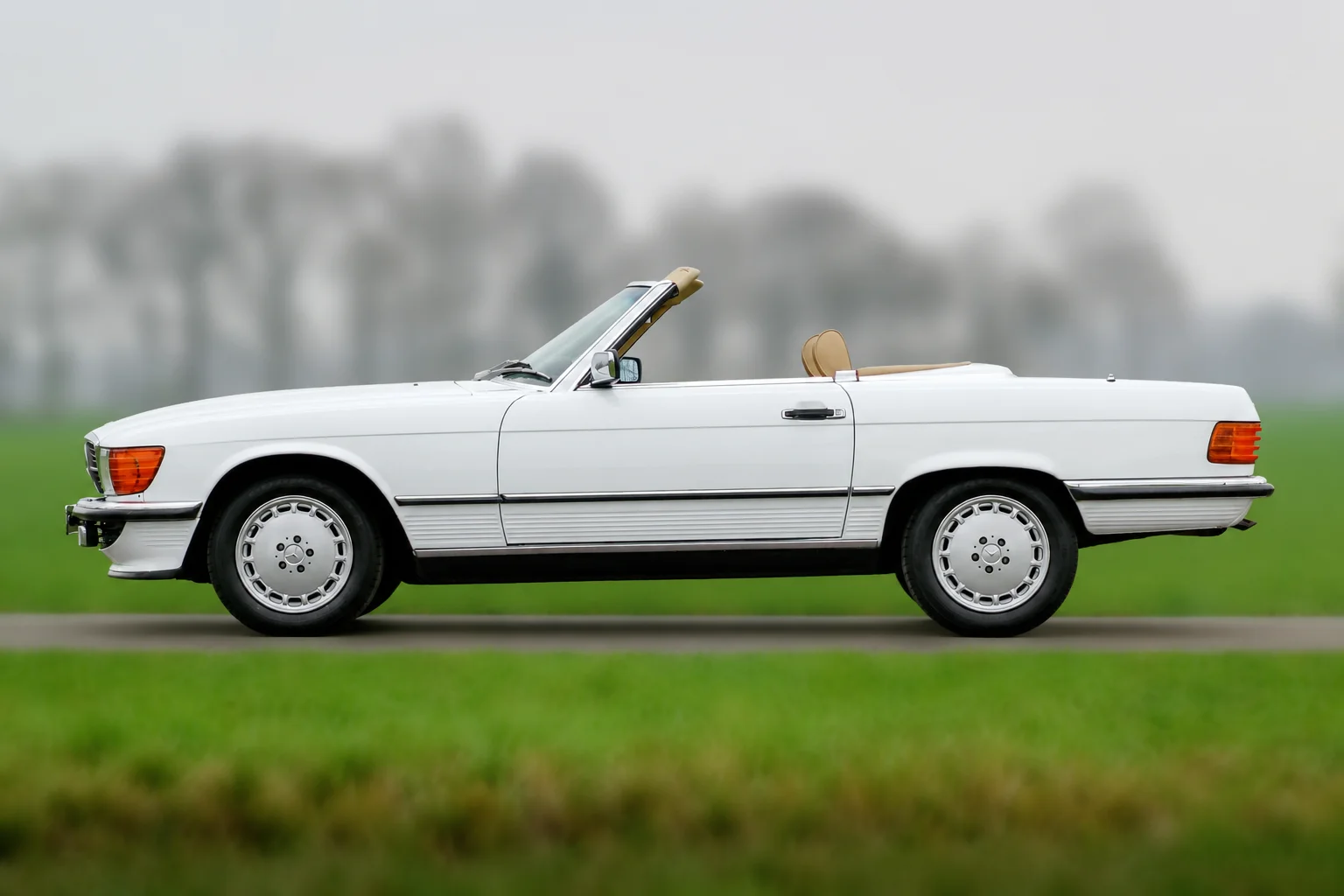 Wedding Rental Car Naples FL | Mercedes Benz SL 450 Convertible Wedding rental car Naples Florida classic Mercedes Benz SL 450 convertible side view for bride and groom self drive